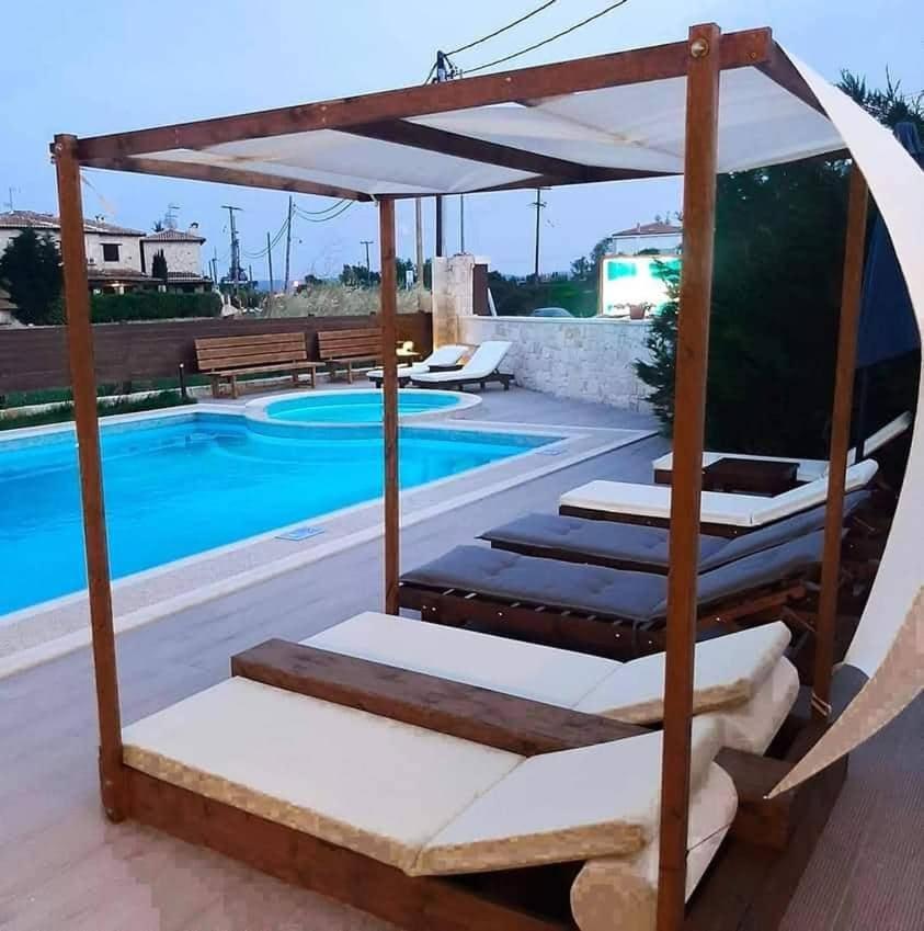 Sinodinos Deluxe Apartments Afytos Bagian luar foto