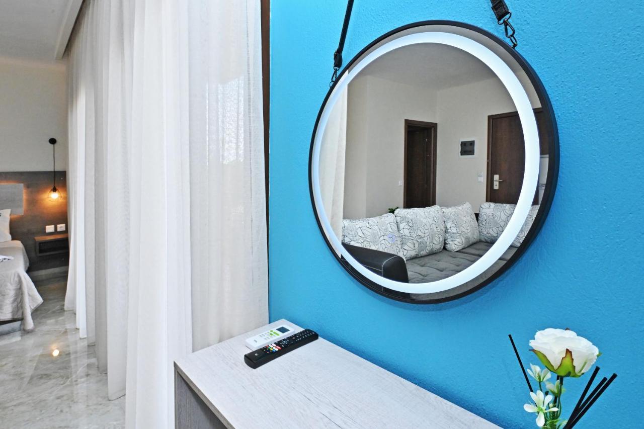Sinodinos Deluxe Apartments Afytos Bagian luar foto
