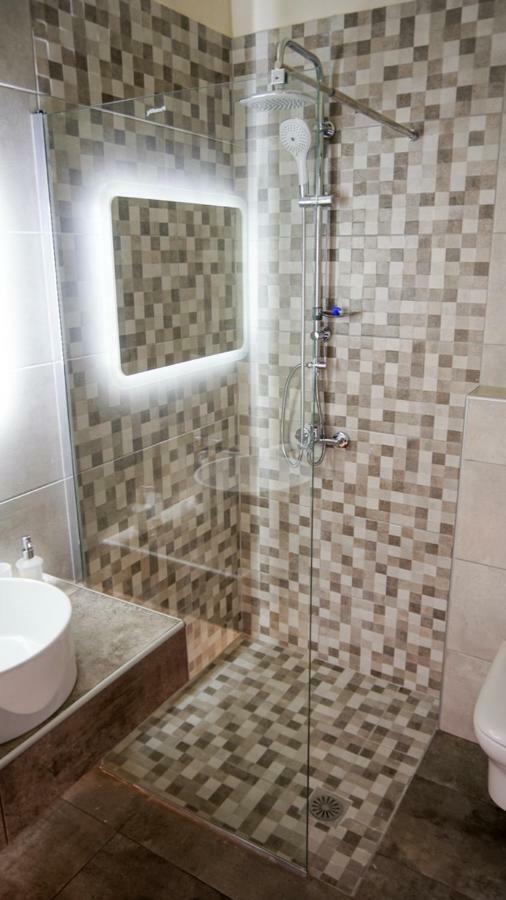 Sinodinos Deluxe Apartments Afytos Bagian luar foto